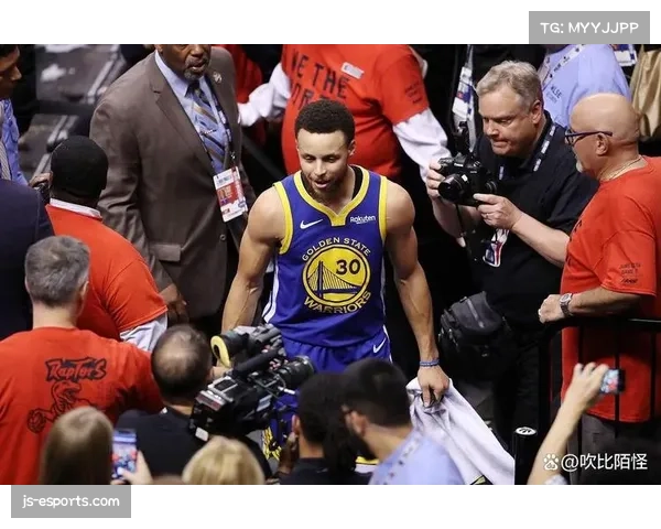 勇士阵容深度面临考验 库里缺阵影响球队进攻体系